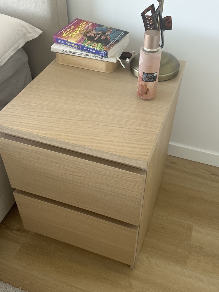Mesa de Cabeceira IKEA como nova