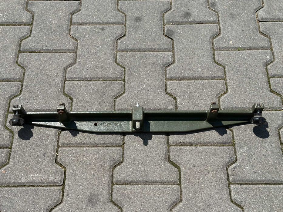 A329. Ustawiacz noży w grubościówce 620 mm