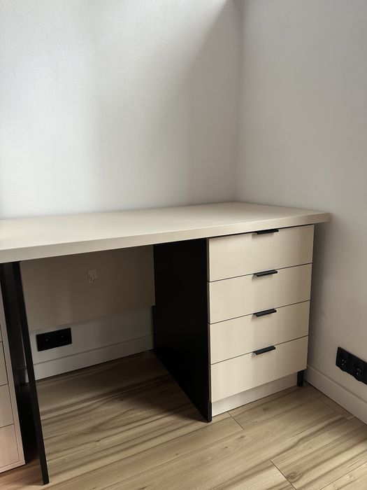 Biurko 120x65 cm