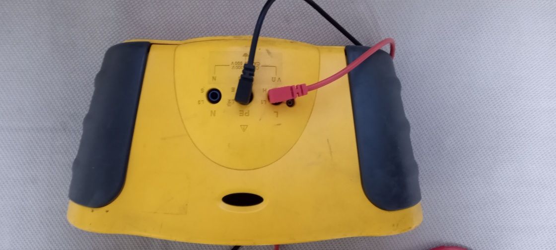 Тестер електричних установок Fluke 1653B