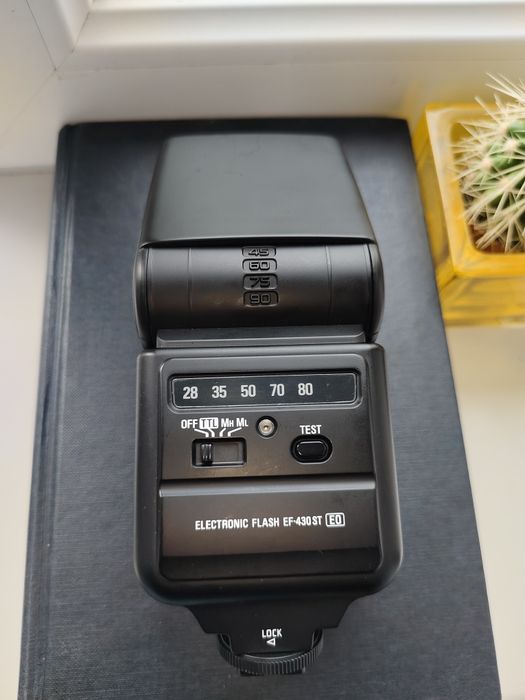Спалах Sigma EF-430ST