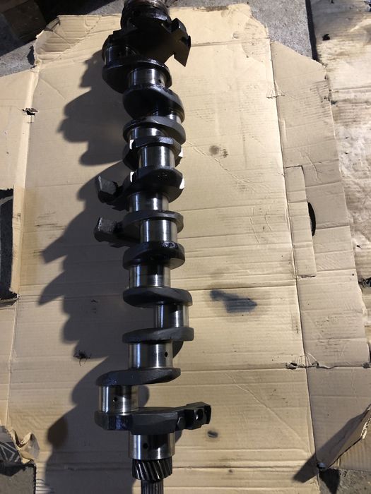 Wał korbowy Ursus Zetor 6 cyl. NOMINALNY