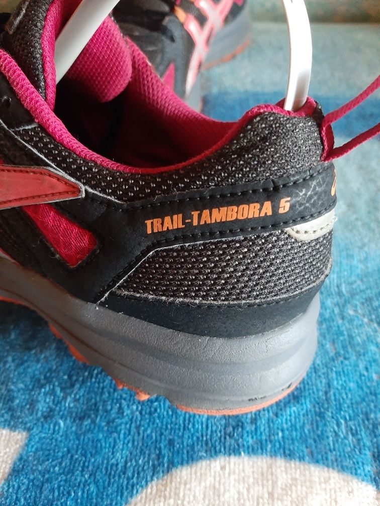 Жіночі трекінгові кросівки Asics Trail-Tambora 5 оригінал