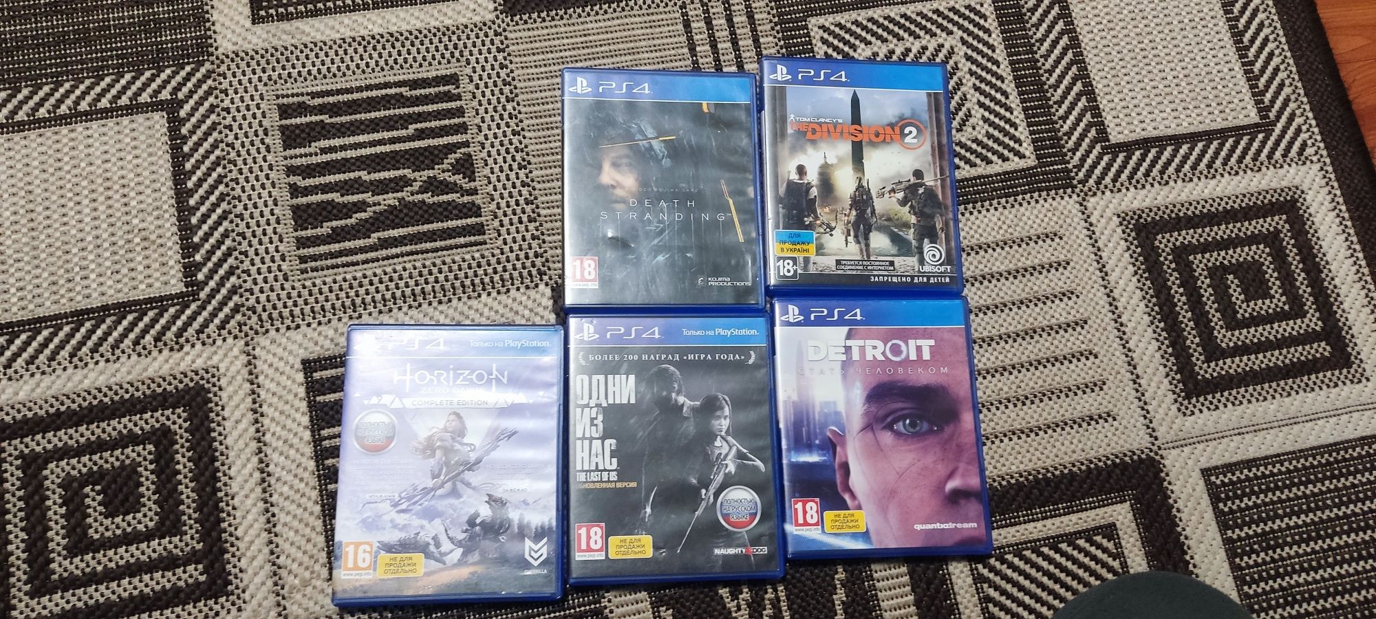 Sony PS4 slim 1Тб +5 ігор