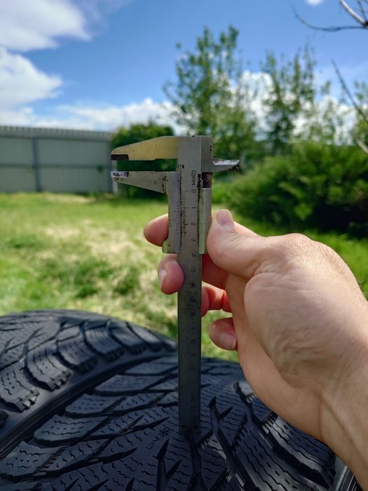 Шины зимние NOKIAN 215/55 R18