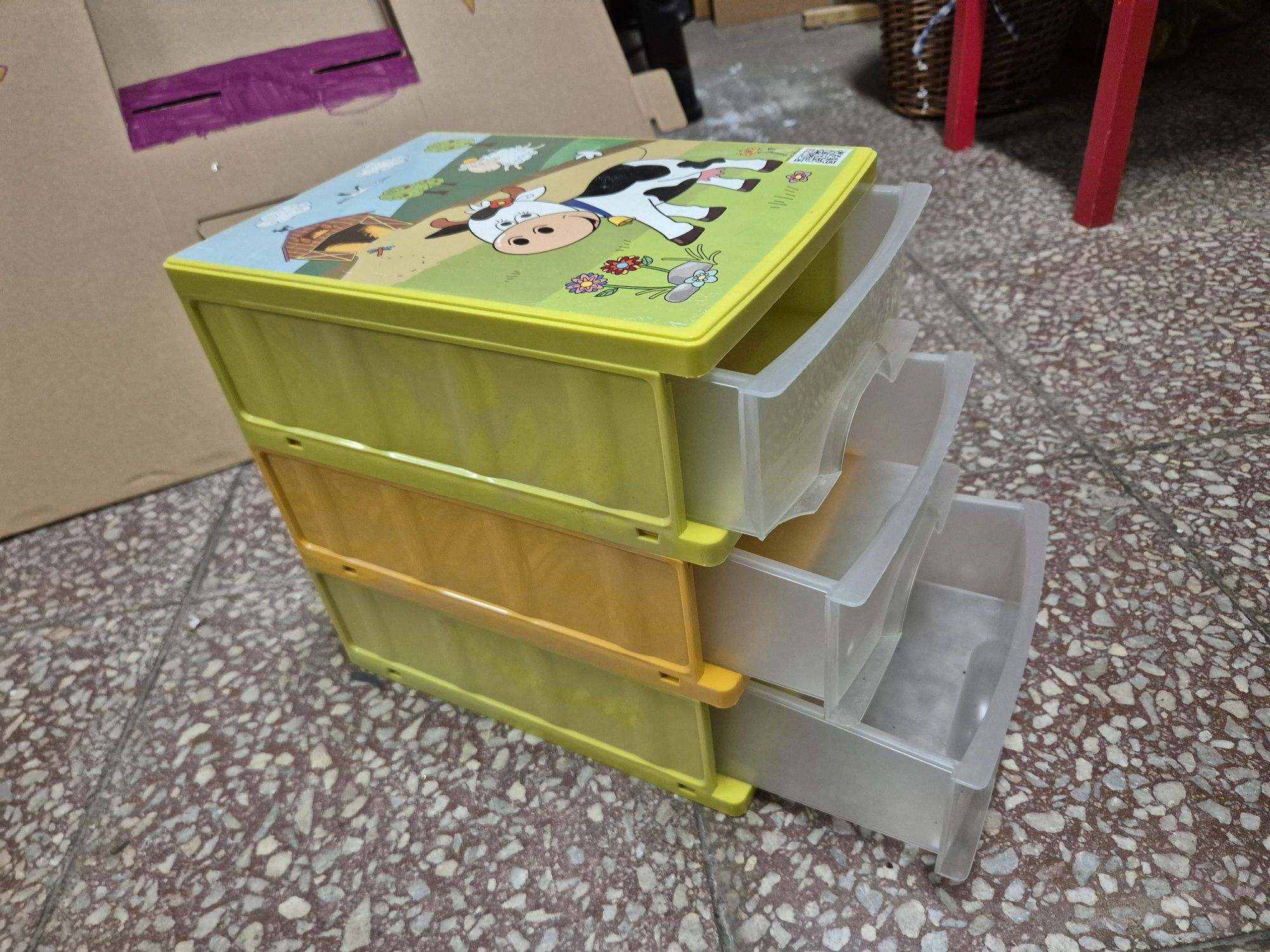 Organizer na biurko dla dzieci