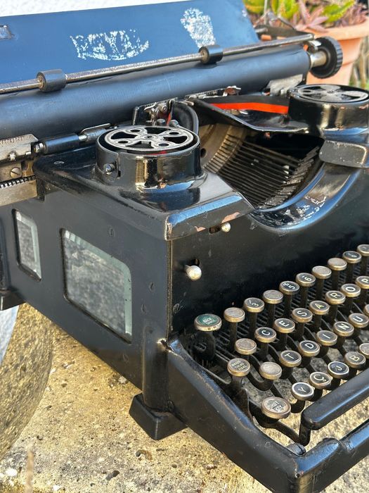 Máquina escrever Royal 10
