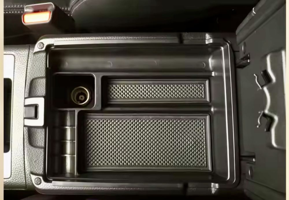 Органайзер для підлокітника для Nissan Qashqai j11 + 2 заглушки