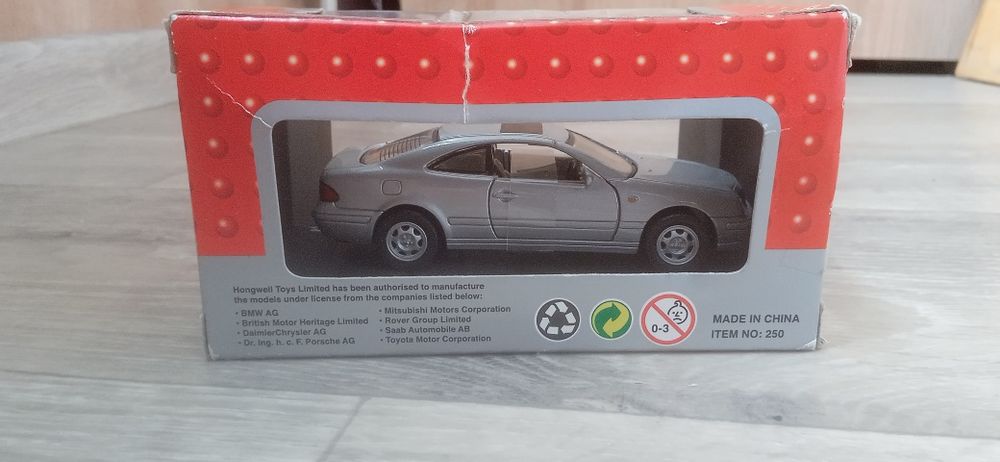 Mercedes-Benz 320 CLK Coupe 1:43 модель
