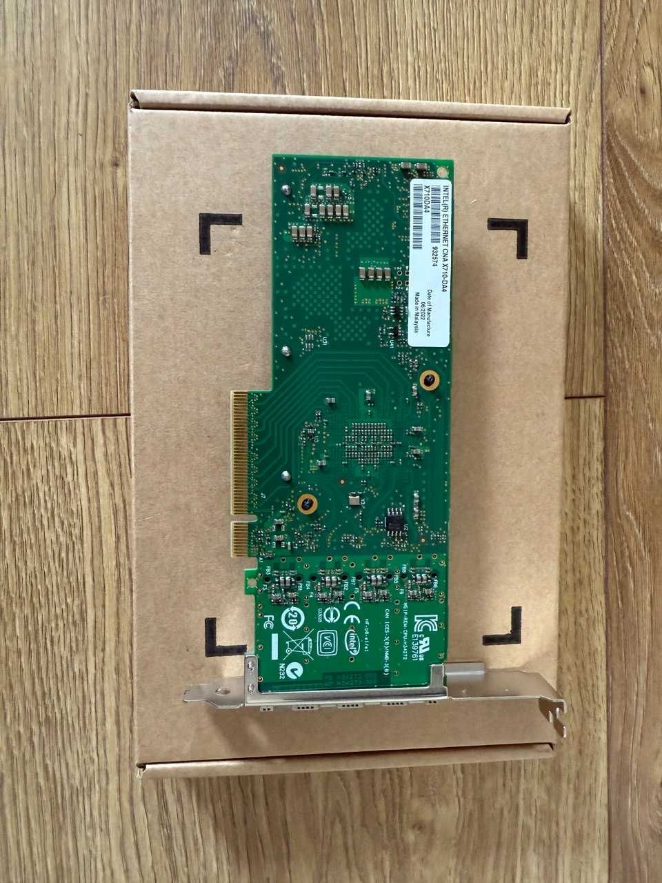 Sprzedam nowe karty do serwerów INTEL X710-DA4