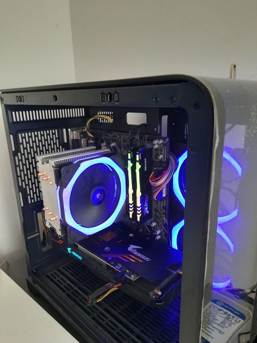 игровой системный блок i3 10100f 16ram или r5 1600 gtx 970 4g