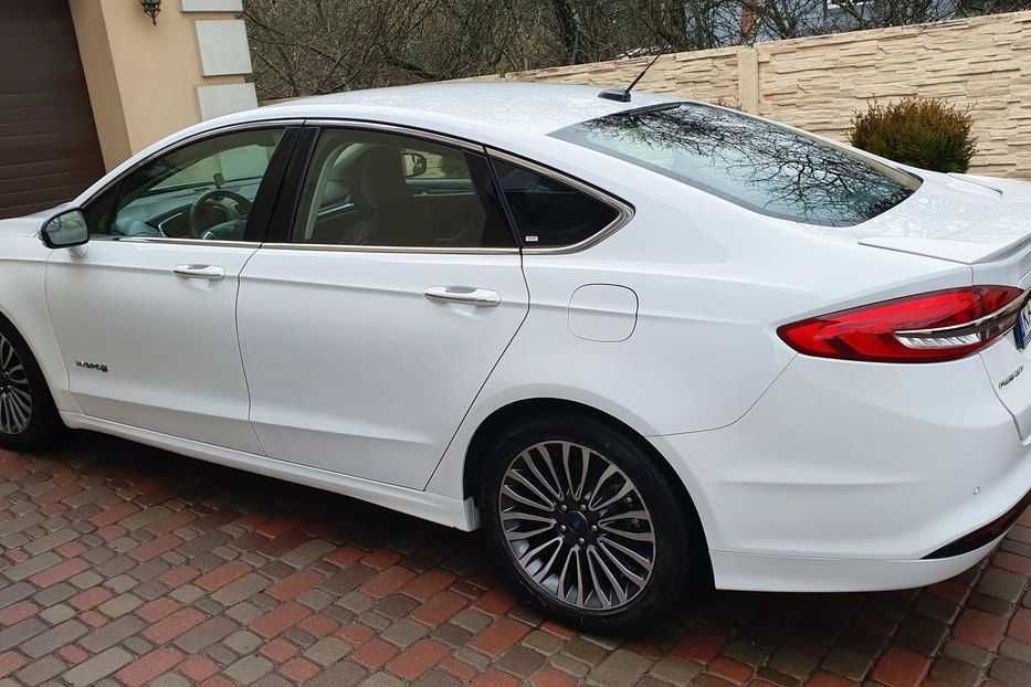 Продам Ford Fusion Hybrid TITANIUM 2018