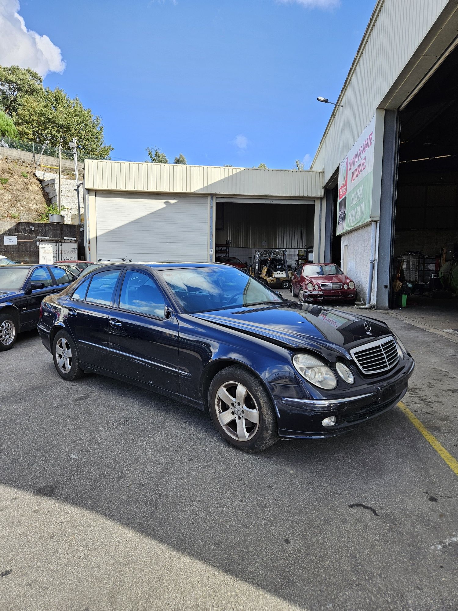 Mercedes-Benz E270 CDi W211 Avantgarde de 2004 para peças