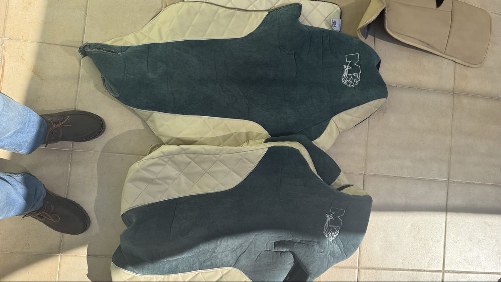 Capas,bancos,tapetes e mesa tablier para MAN