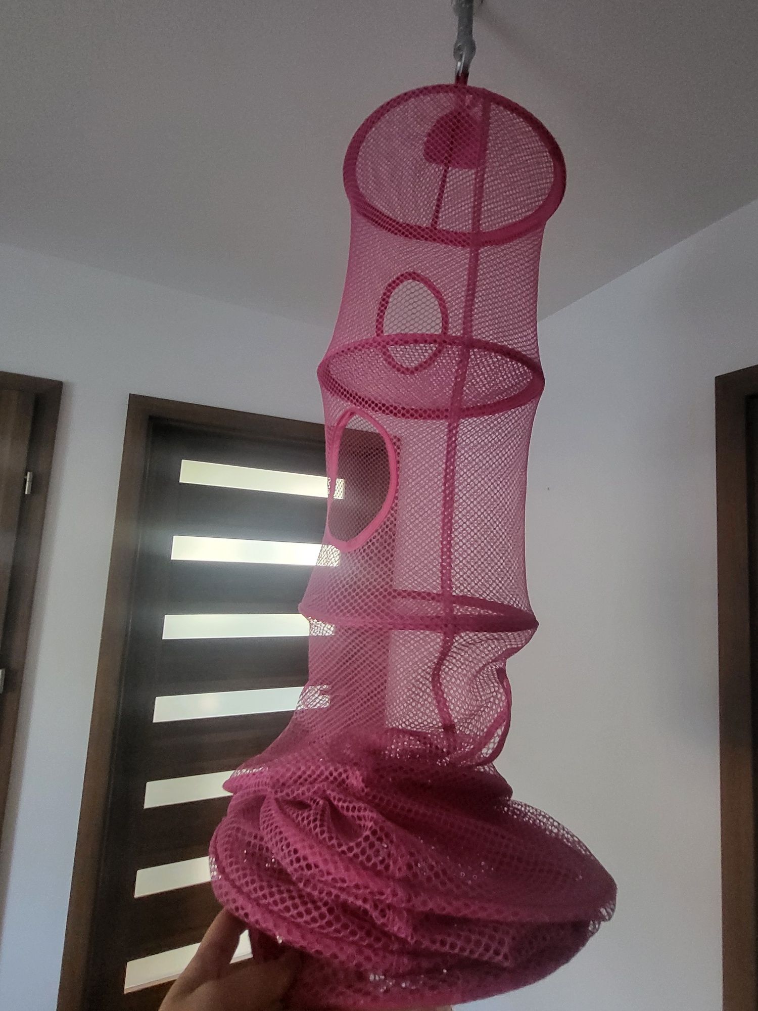 Wisząca materiałowa półką Ikea