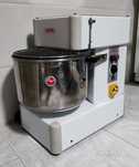 Batedeira  profissional Sigma Q12M