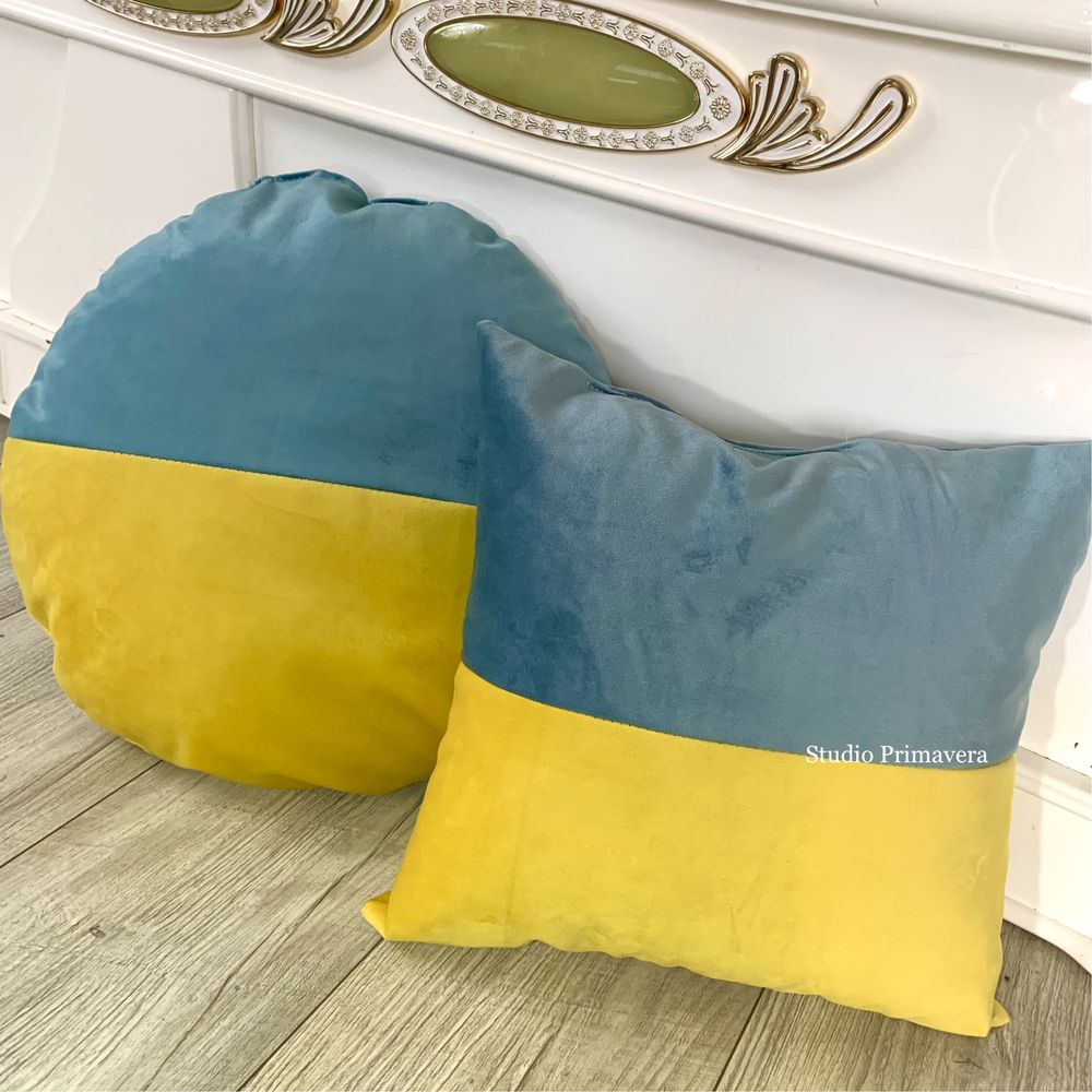 Подушки з велюру|прапор України|велюр|для дому|офісу|кафе|тканина