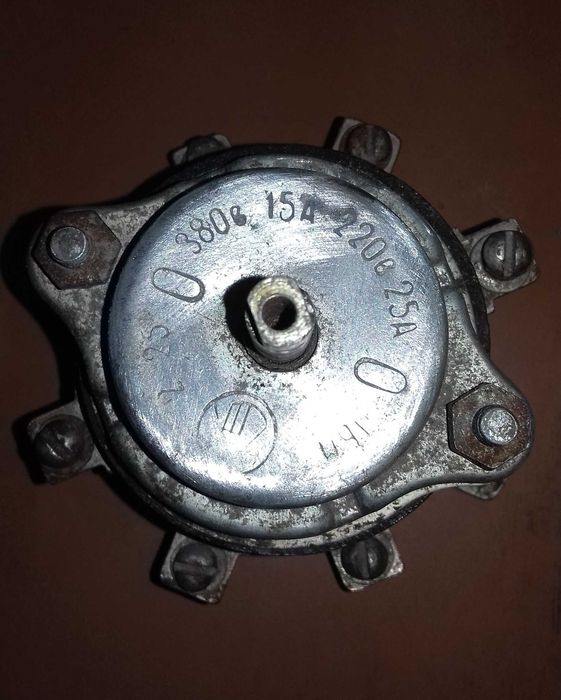 Пакетный выключатель ПВ3-25 25А-220В/15А-380В