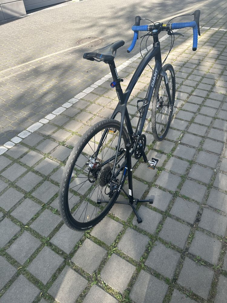 sprzedam rower gravel giant anyroad 2