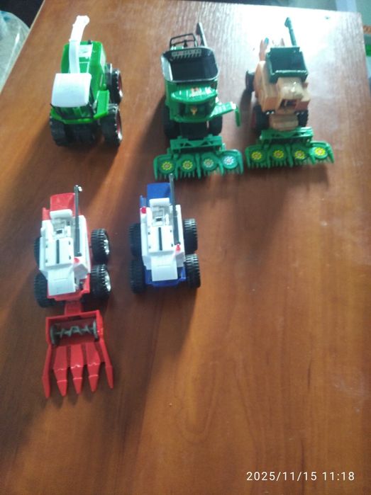 Комбайни модель 1:32