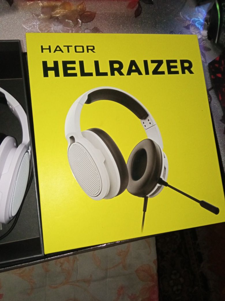 Проводные наушники Hator Hellraizer White HTA-814