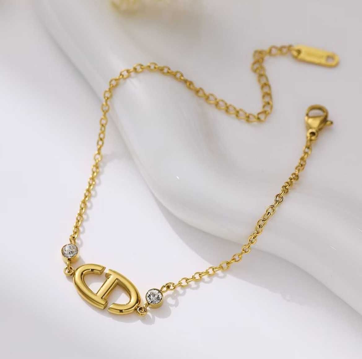 Pulseira Gourmet Dourada – Padrão Oval Geométrico com Strass