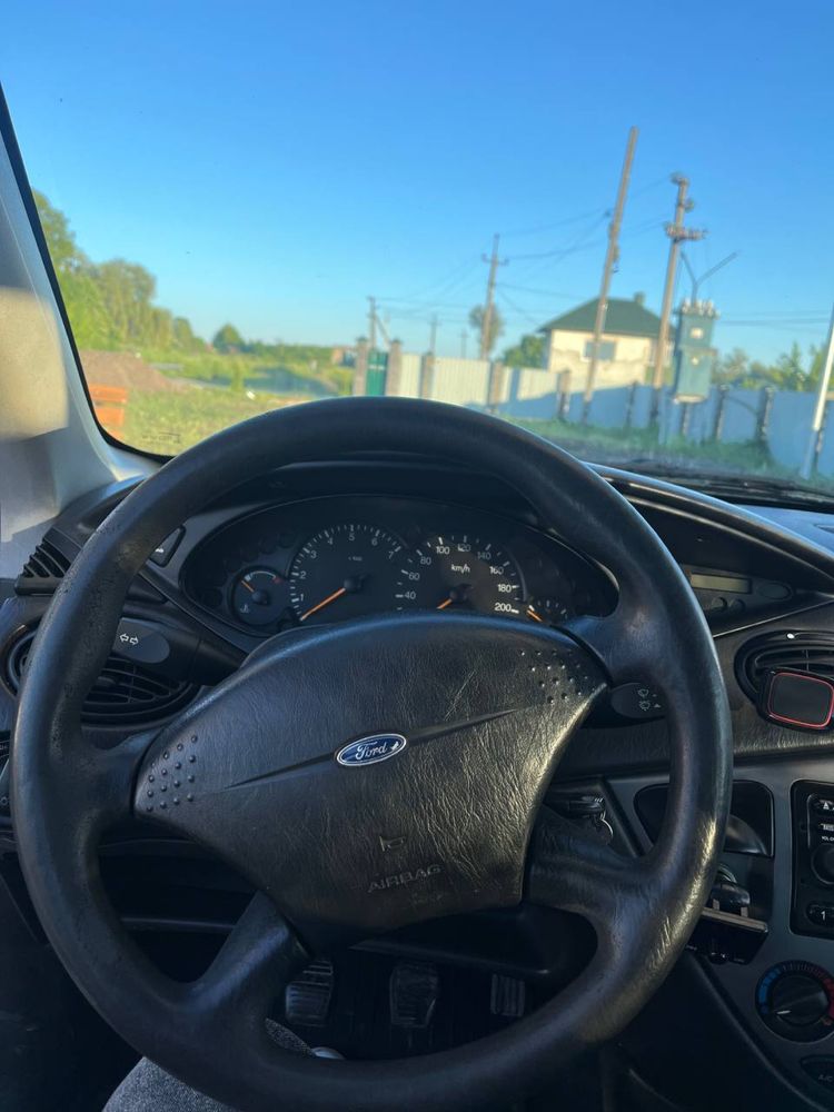 Продається Ford 2002