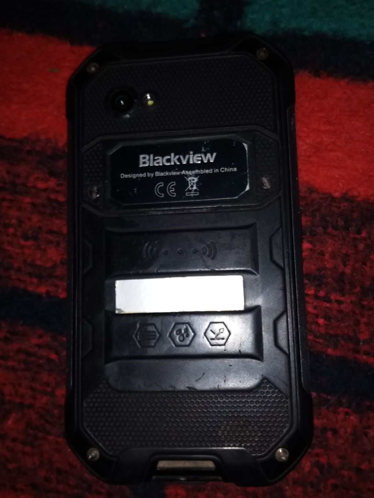 Продам смартфон Blackview 6000s