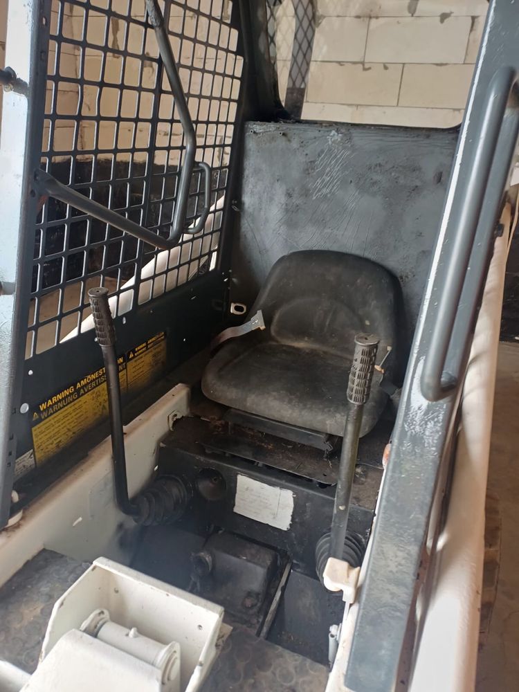 Bobcat 443 jcb koparka sprowadzona