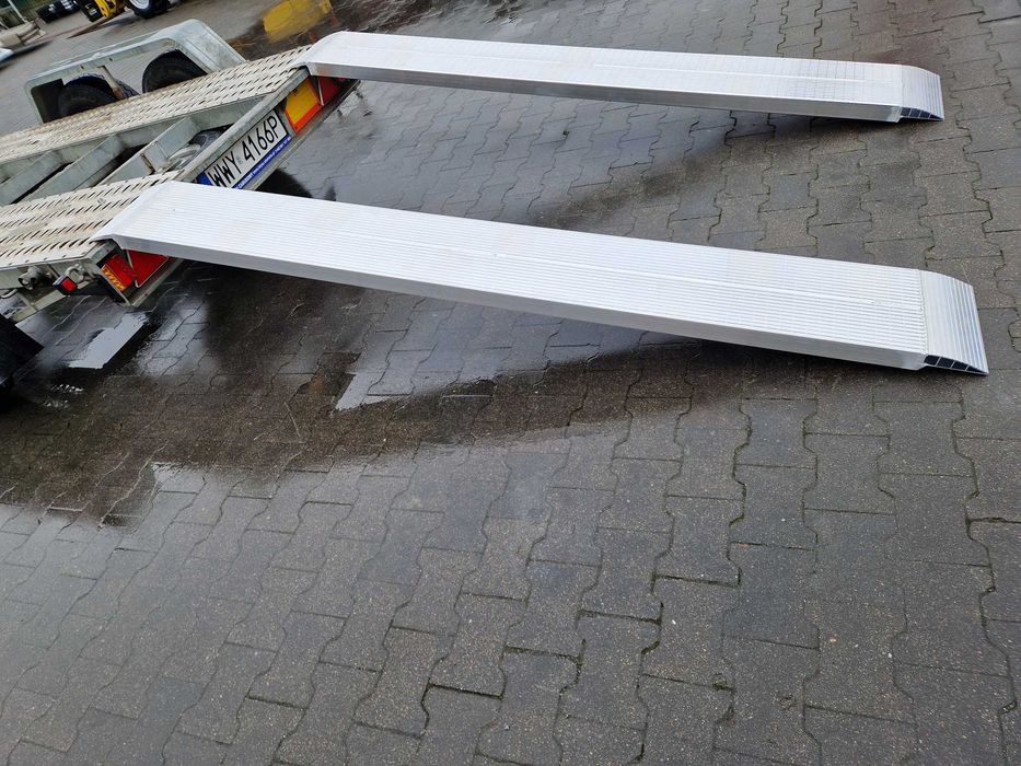 Najazdy aluminiowe ALTRAP do lawet 250cm 3 tony