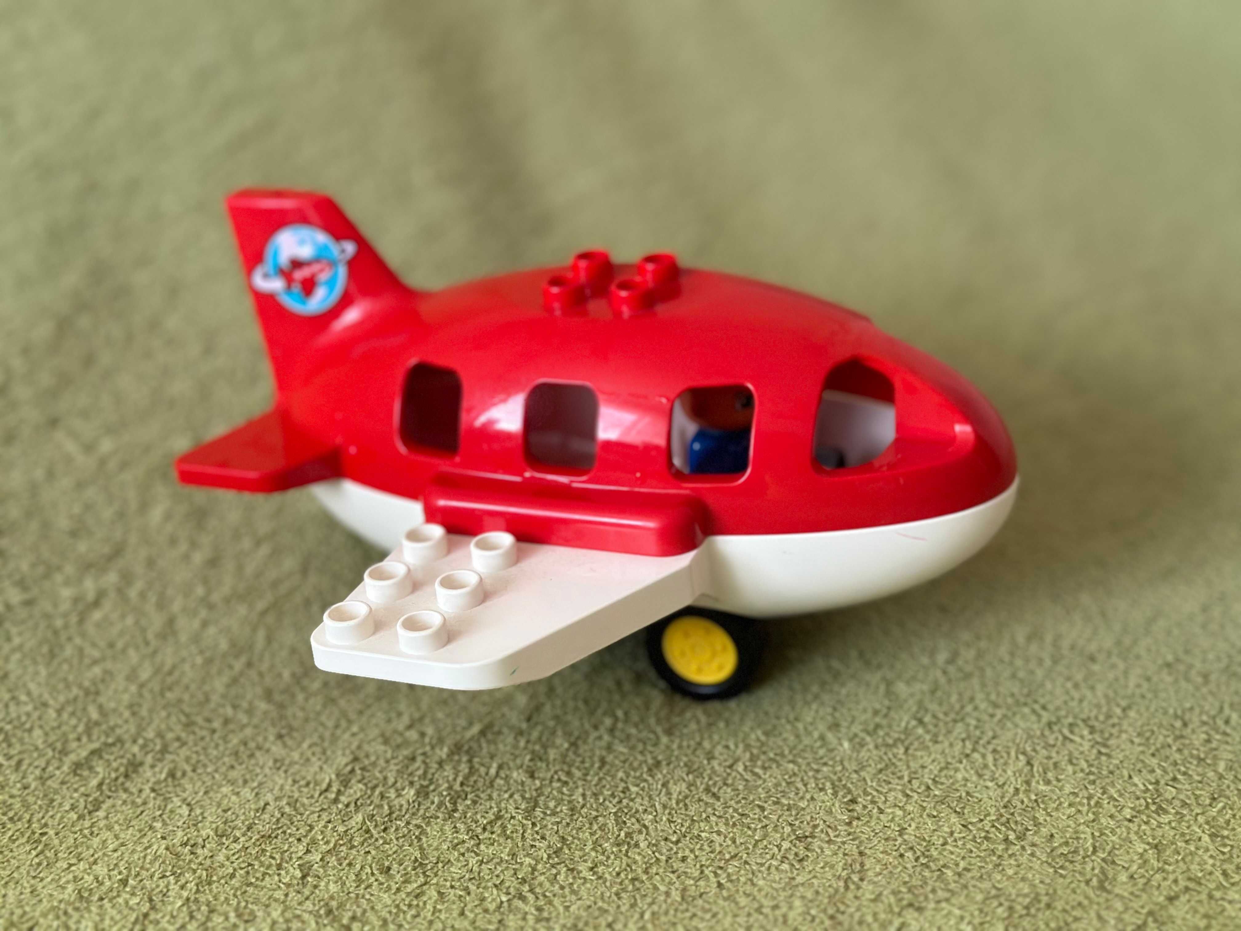 LEGO DUPLO Навколо світу та Зоопарк