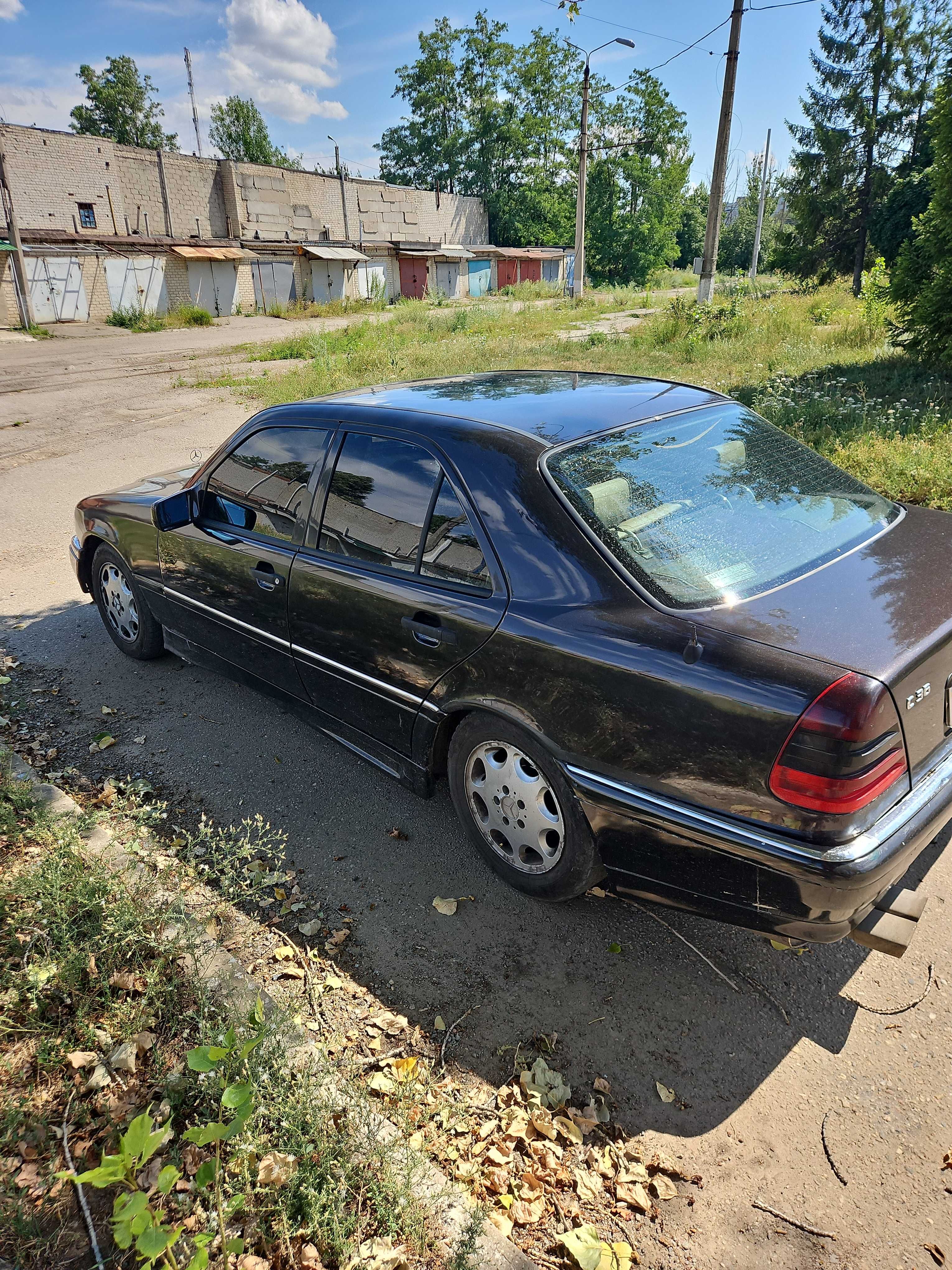 Продам Mercedes Benz C180 !996р.в.W202.Мотор2.3L.5Мкпп.