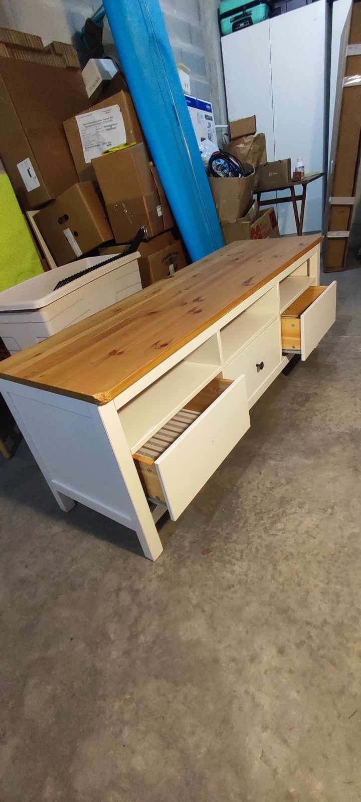 HEMNES.  TV banco