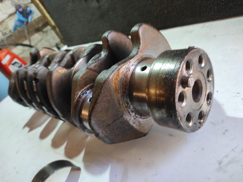 Коленвал колінвал ниссан террано 3.0 nissan ZD30