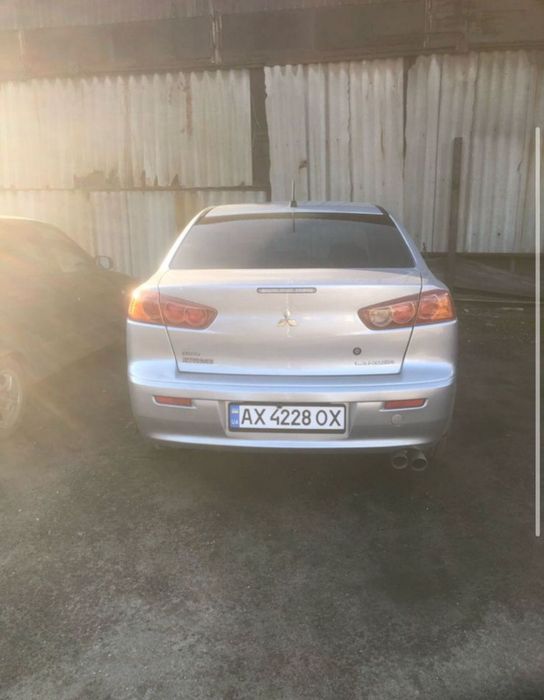 Митцубиси лансер 10