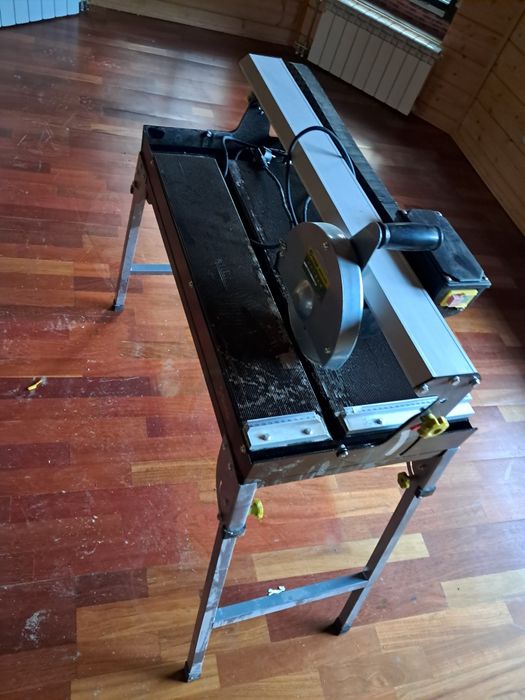 Плиткоріз водяний оренда