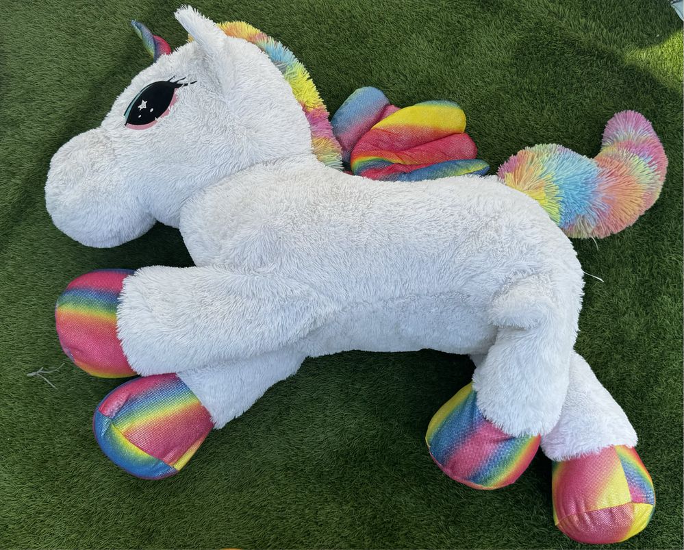 Peluche unicornio gigante super saldos  apenas 50€ foi 200€ como novo