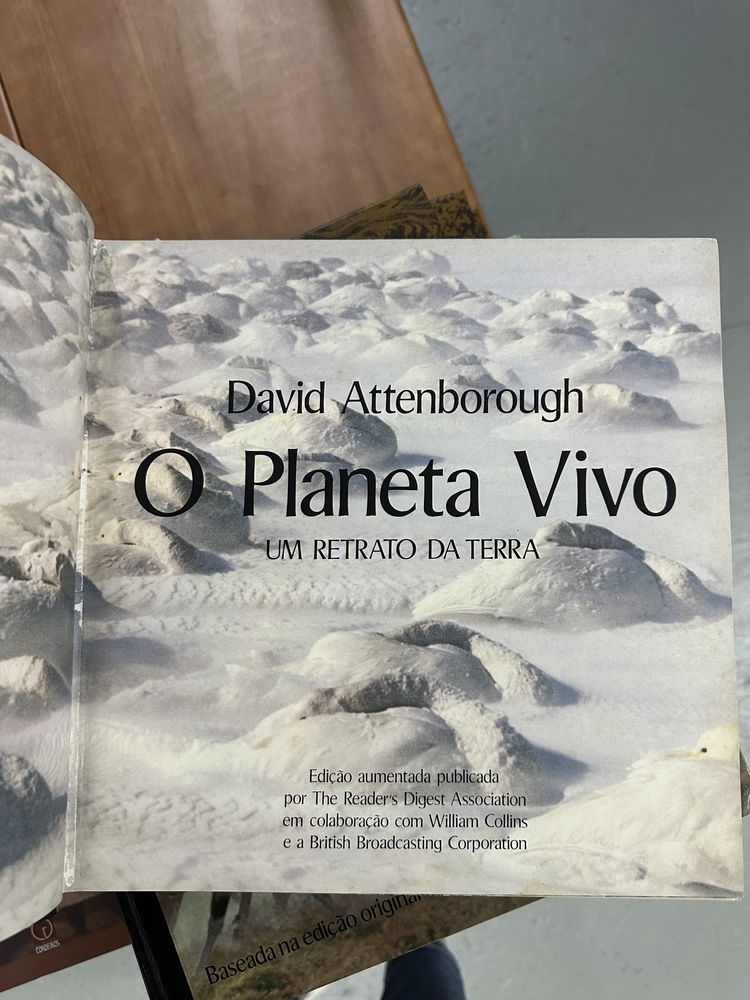 livros David Attenborough A Vida na Terra e Planeta Vivo