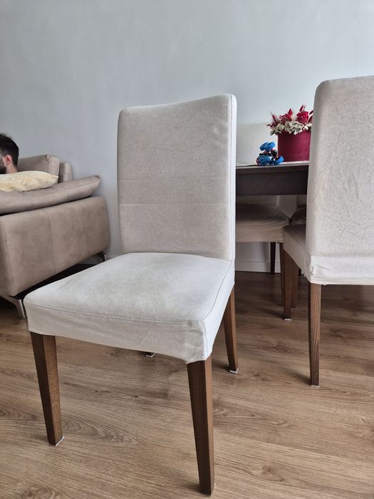 Mesa extensível IKEA EKEDALEN + 6 cadeiras HENRIKSDA (castanho escuro)