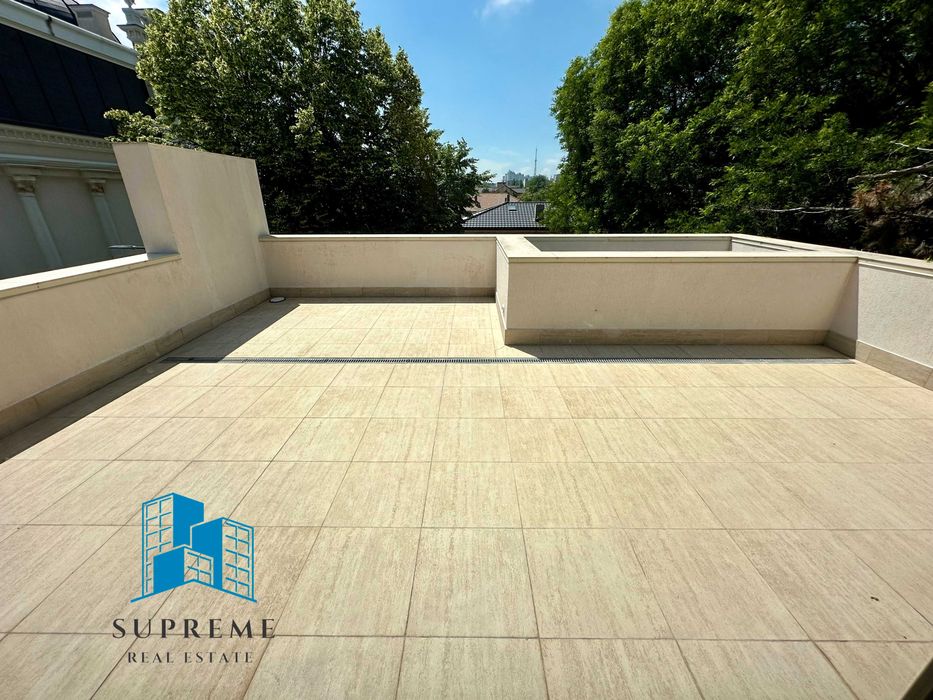 Дом VIP уровня морская сторона Французский бульвар