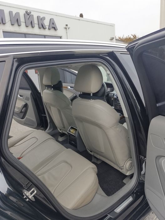 Автомобіль Ауді А4