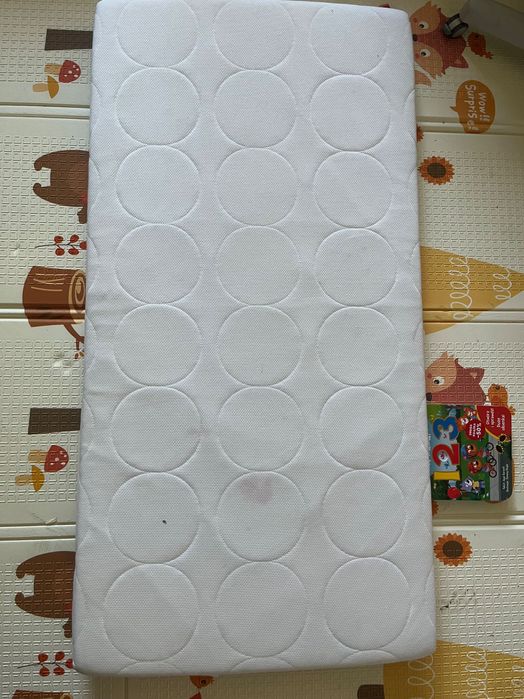 Łóżeczko z materacem szare ikea