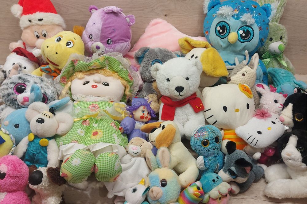 Maskotka PROMOCJA Hello Kitty zestaw (4)4kg pluszak mix 36szt