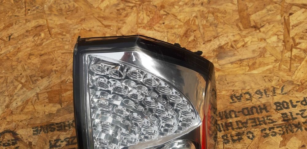 Lampa LED Chrysler 300 300c 04-10r tylna tył