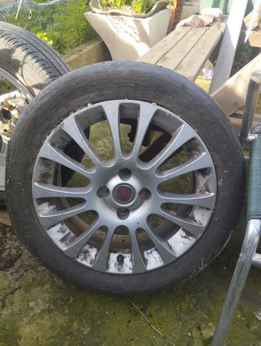 2 Rodas Fiat 17 .