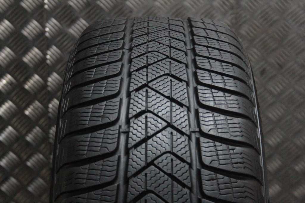 225/45/19 Pirelli Sottozero 3 225/45 R19 96V XL RSC RunFlat