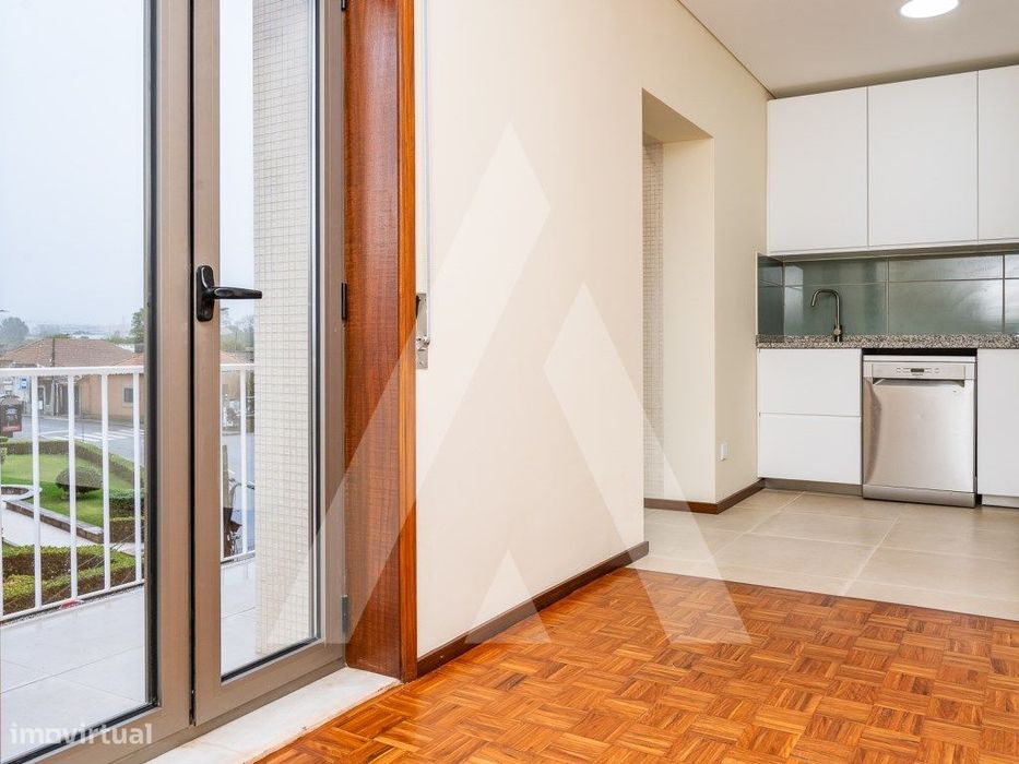 Apartamento T2+1 em Canidelo (Remodelado)