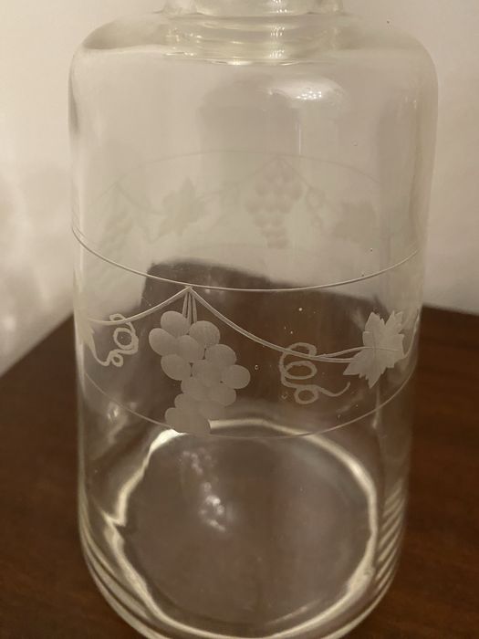 Garrafa de vidro gravada