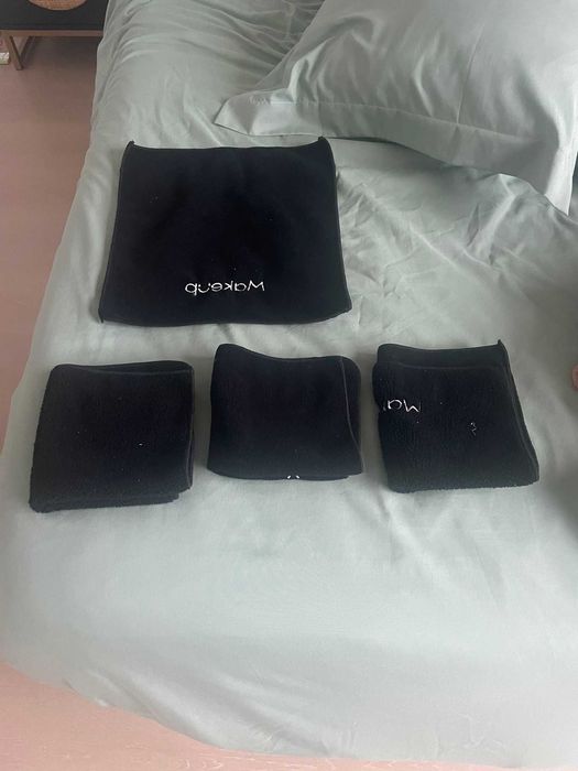 6 toalhas pretas para tirar maquilhagem