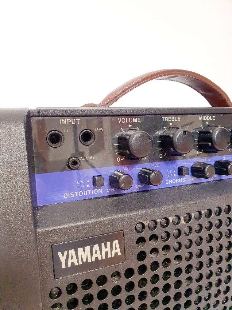 Wzmacniacz do gitary Yamaha, akumulator,  AUX  Chorus, Distortion, De